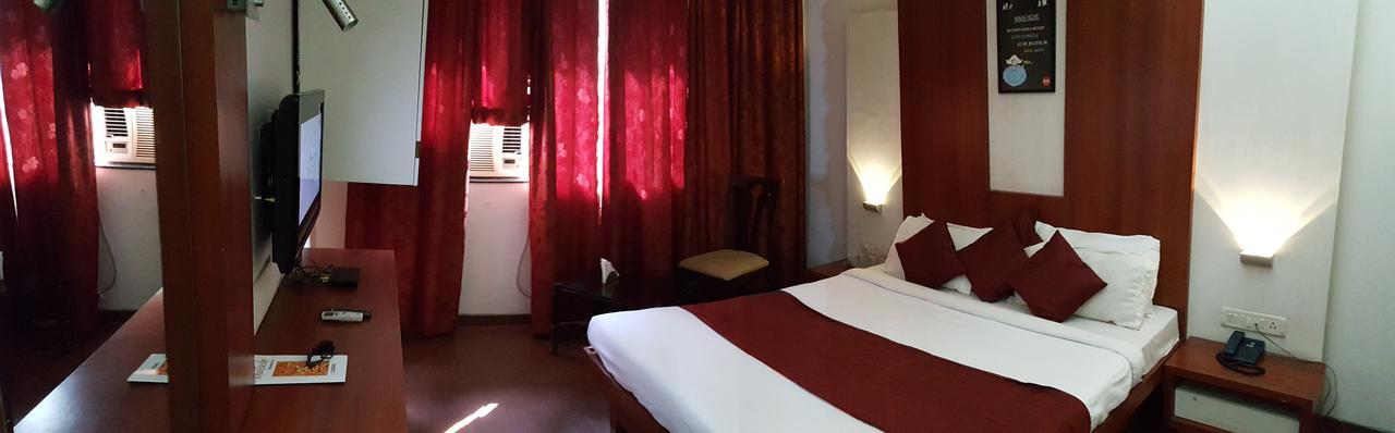 Hotel Khandesh Residency Panvel Kültér fotó